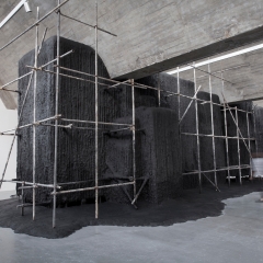 F26 Gravity, Plaster, 1500×600x600cm, Pace Gallery Beijing, 2015