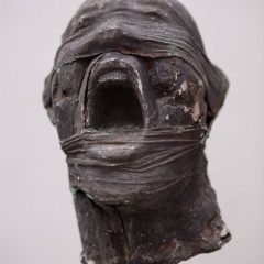 A08，Portrait with plastered bandages，40×25×25cm，1989