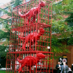 D02，Jurasic Time, Painted bronze and steel，798 Beijing, 2003